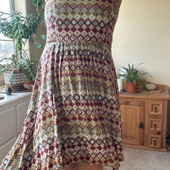 Geometric Patterned Dress - Picture 3 of 5